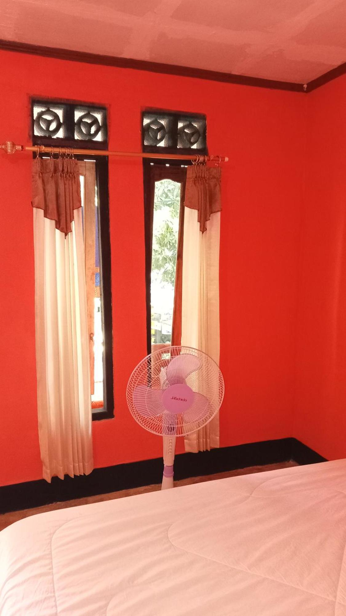 Roy Homestay Kuta Kuta  Экстерьер фото