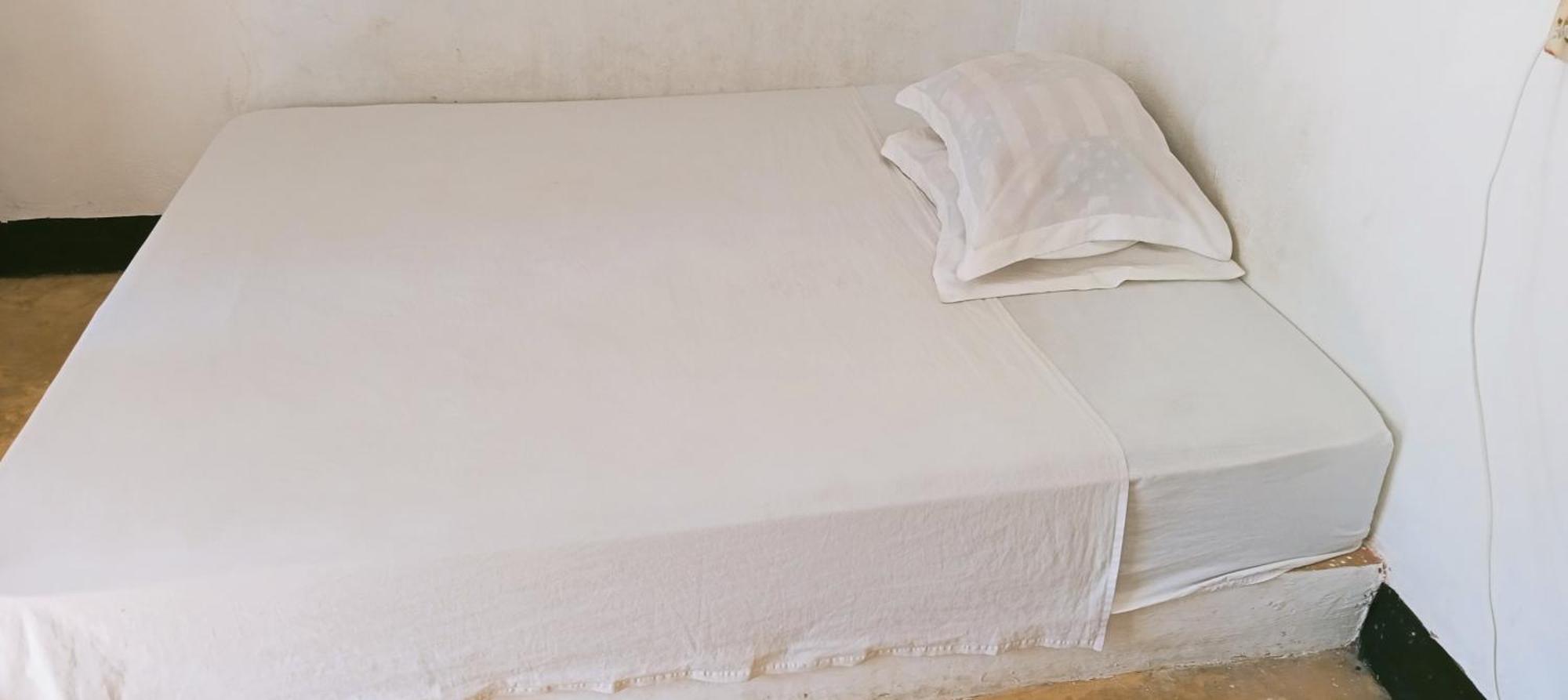 Roy Homestay Kuta Kuta  Экстерьер фото